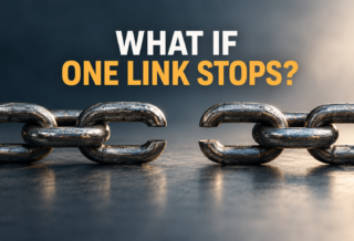 Broken chain illustrating supplier disruption, supply chain dependency and business resilience.